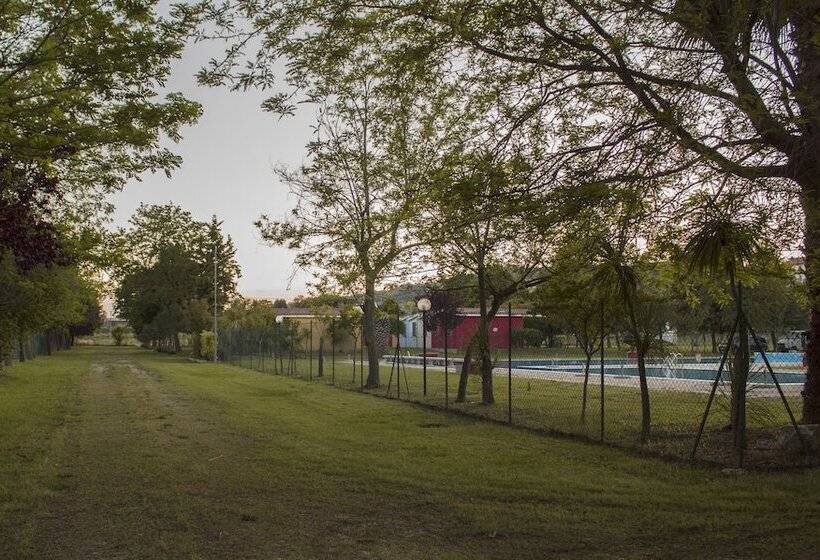 בית מלון כפרי Garden River   Campsite