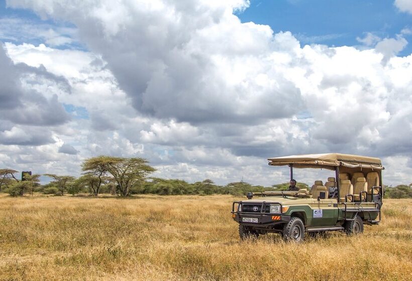 בית מלון כפרי Gnu Ndutu Camp