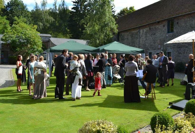 ホテル Golf & Hôtel De Falnuée