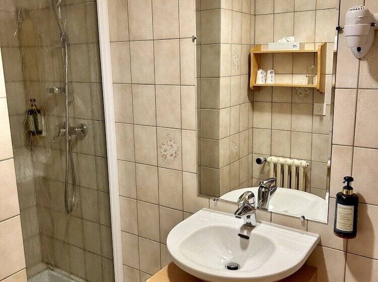 فندق Hameau Des Prodains   Hôtel