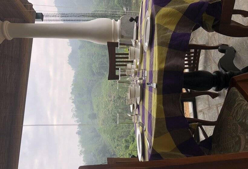 فندق Jansens Bungalow Sinharaja