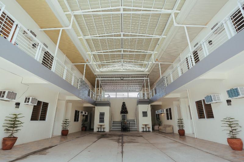 هتل Ljenj Apartelle