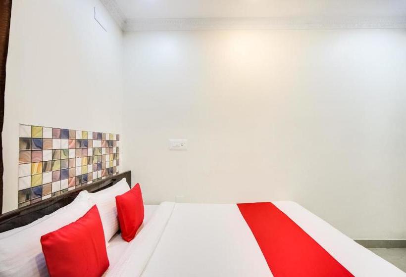 בית מלון כפרי Oyo 72147 Sai Food Plaza