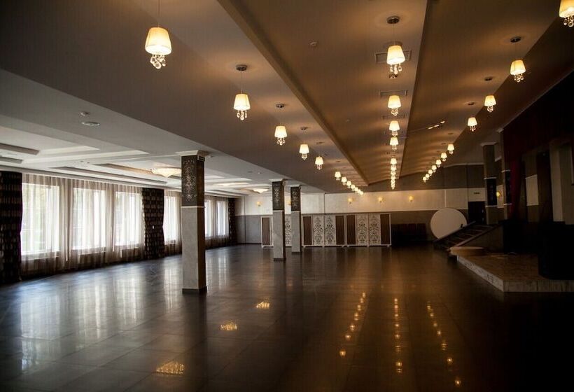 酒店 Perlyna Resort