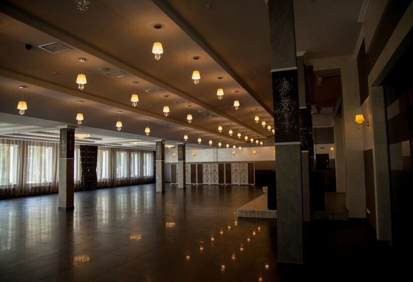 酒店 Perlyna Resort