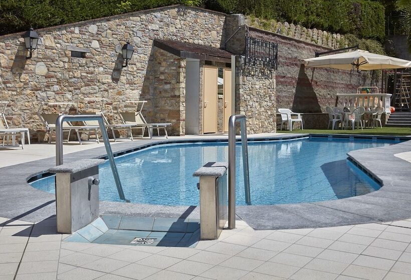 בית מלון כפרי Plaza Tabiano