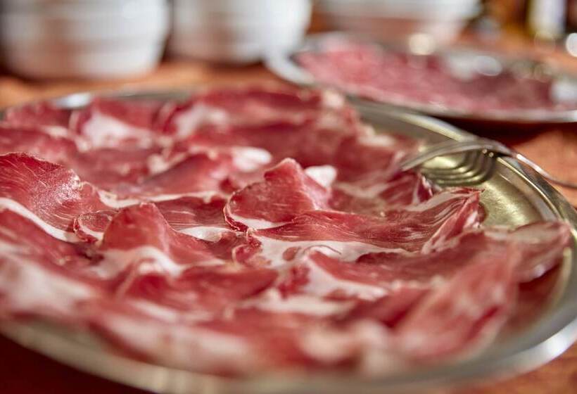 בית מלון כפרי Plaza Tabiano