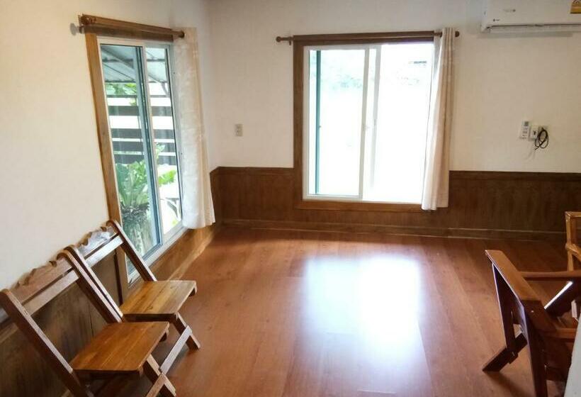 בית מלון כפרי Pruksa Garden