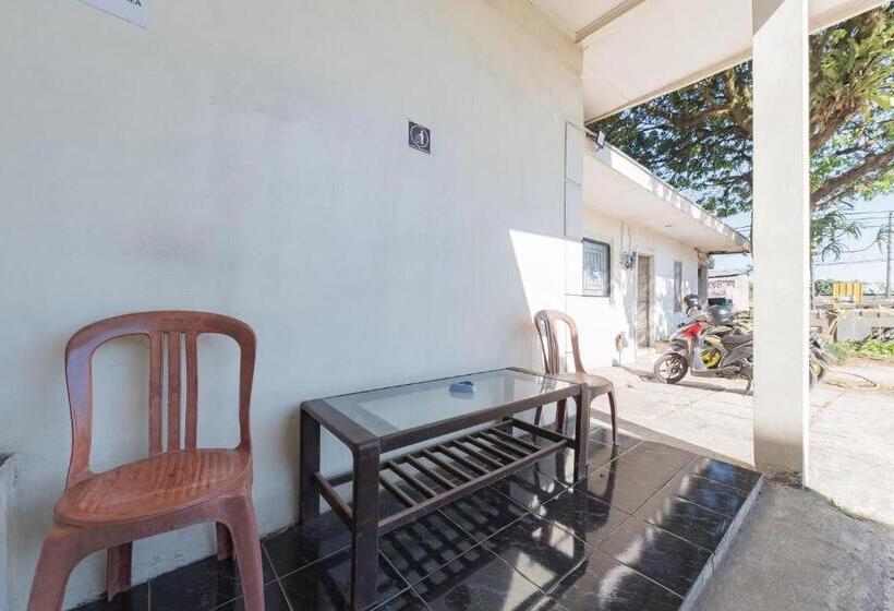 酒店 Reddoorz Syariah @ Jl Raya Sukabumi