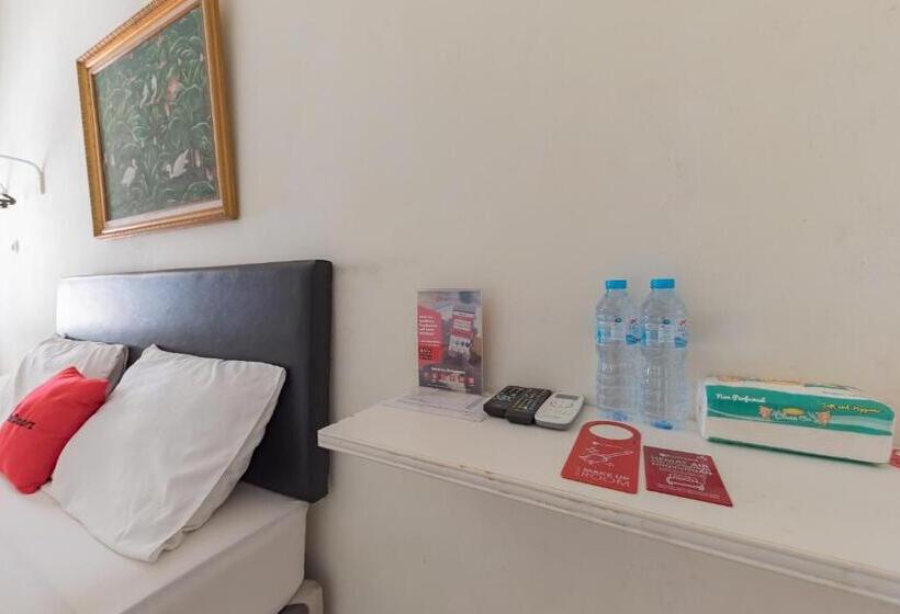 酒店 Reddoorz Syariah @ Jl Raya Sukabumi