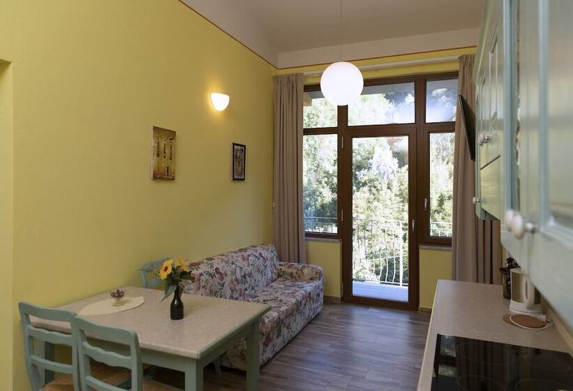 فندق ريفى Agriturismo Cornali