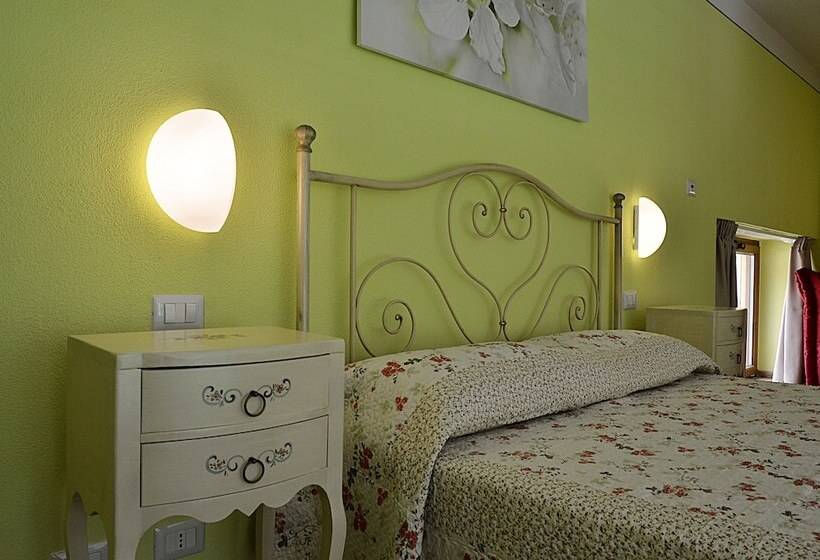 בית מלון כפרי Agriturismo Cornali