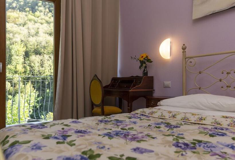 فندق ريفى Agriturismo Cornali