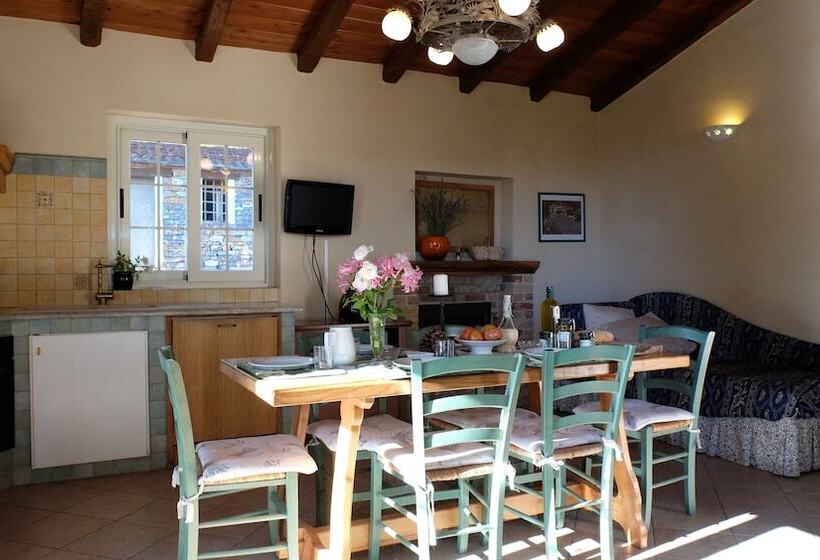 בית מלון כפרי Agriturismo Il Roccolo