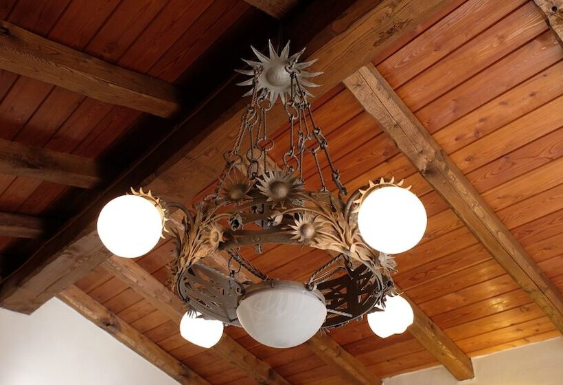 בית מלון כפרי Agriturismo Il Roccolo