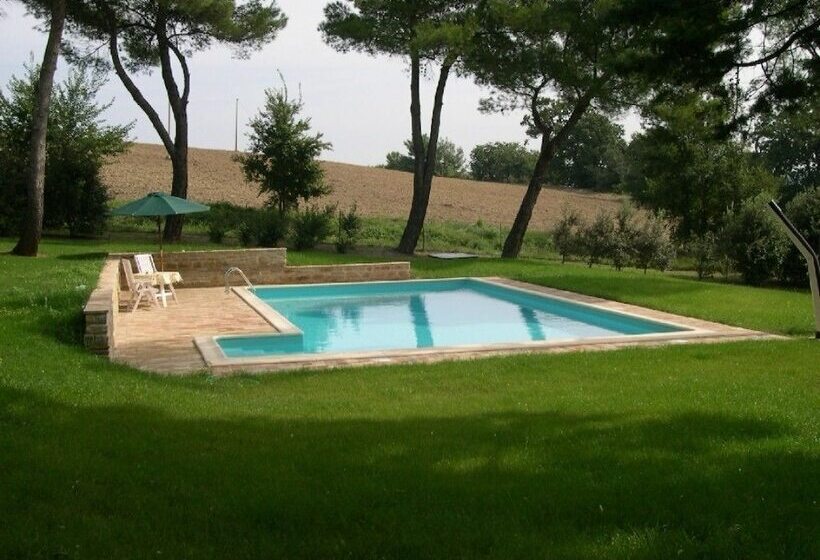 בית מלון כפרי Agriturismo La Marazzana