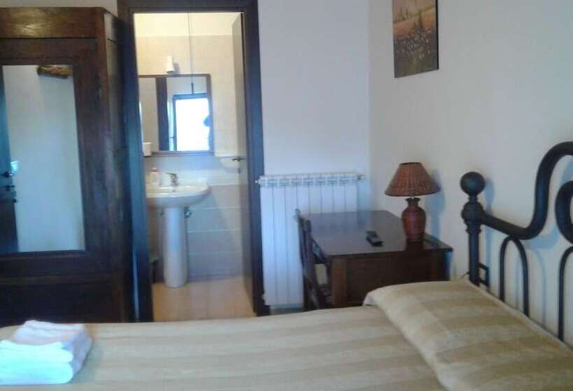 교외 호텔 Agriturismo Le Acacie