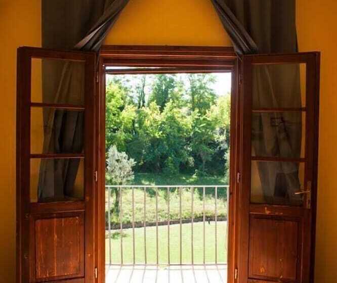 田舎風ホテル Agriturismo Villetta Di Monterufoli