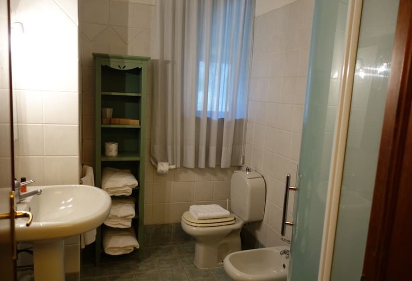 田舎風ホテル Agriturismo Villetta Di Monterufoli