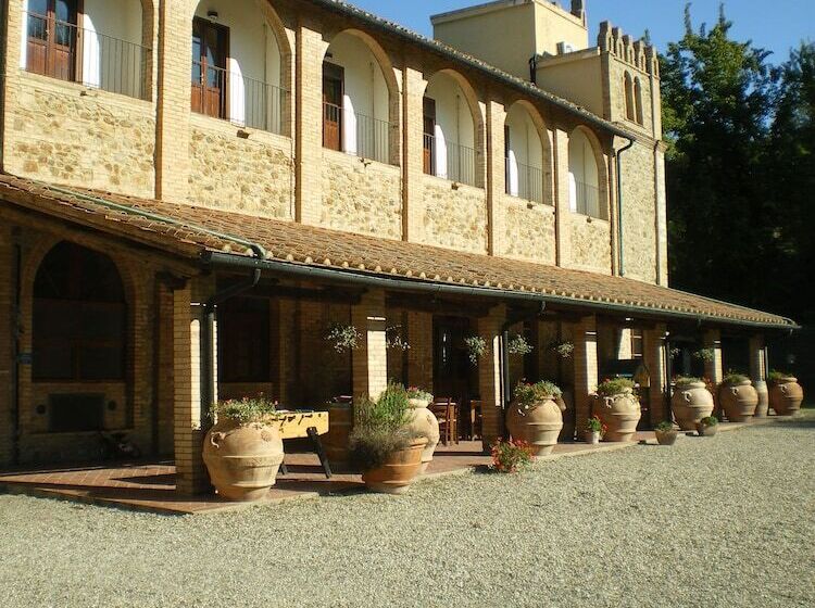 田舎風ホテル Agriturismo Villetta Di Monterufoli