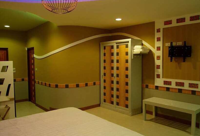 בית מלון כפרי Sabaiburi