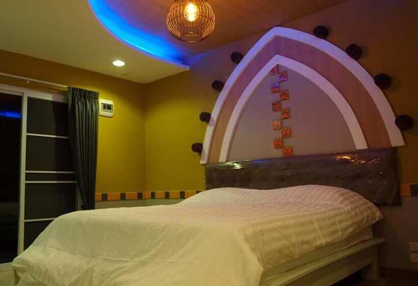 בית מלון כפרי Sabaiburi