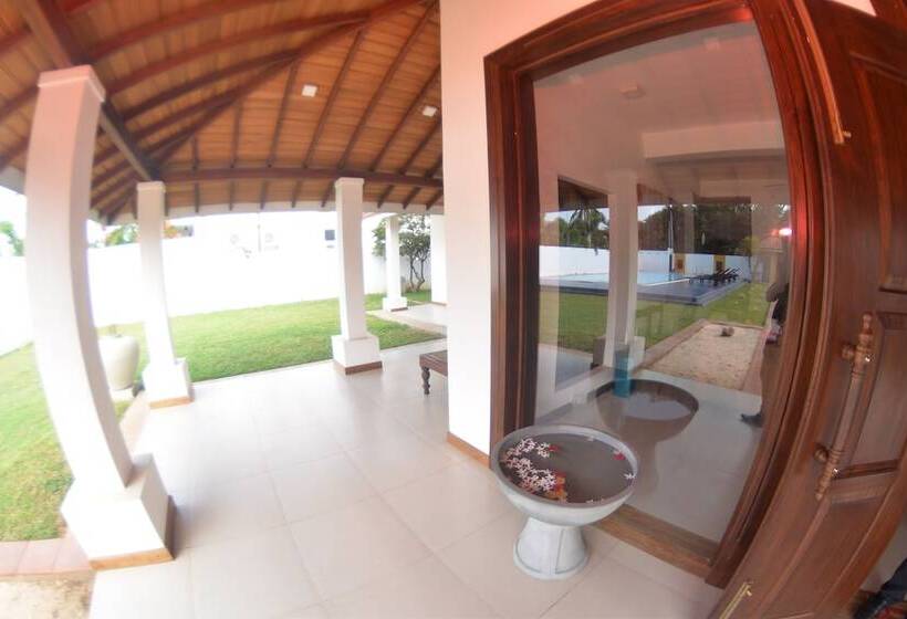 Отель Sea Princess