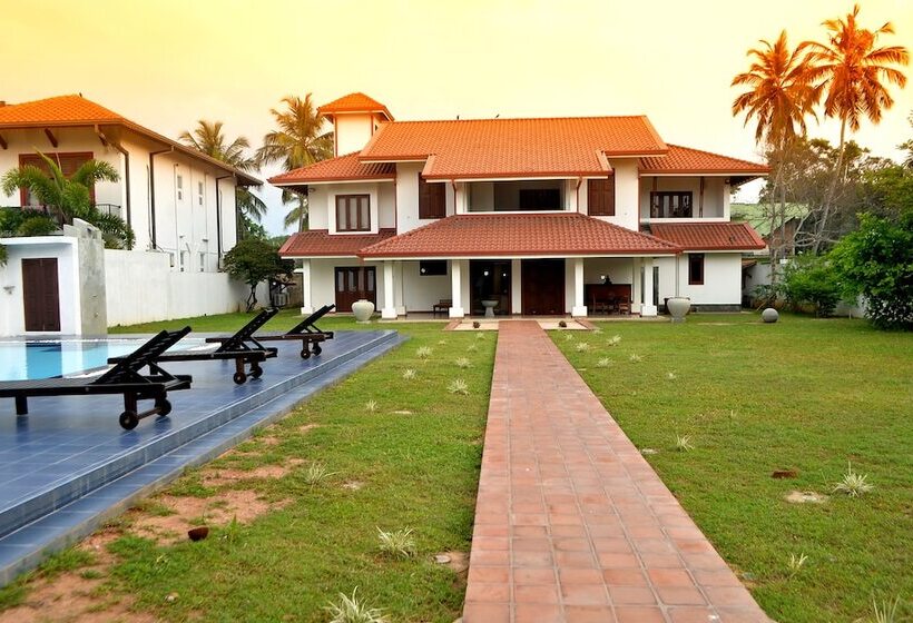 Отель Sea Princess