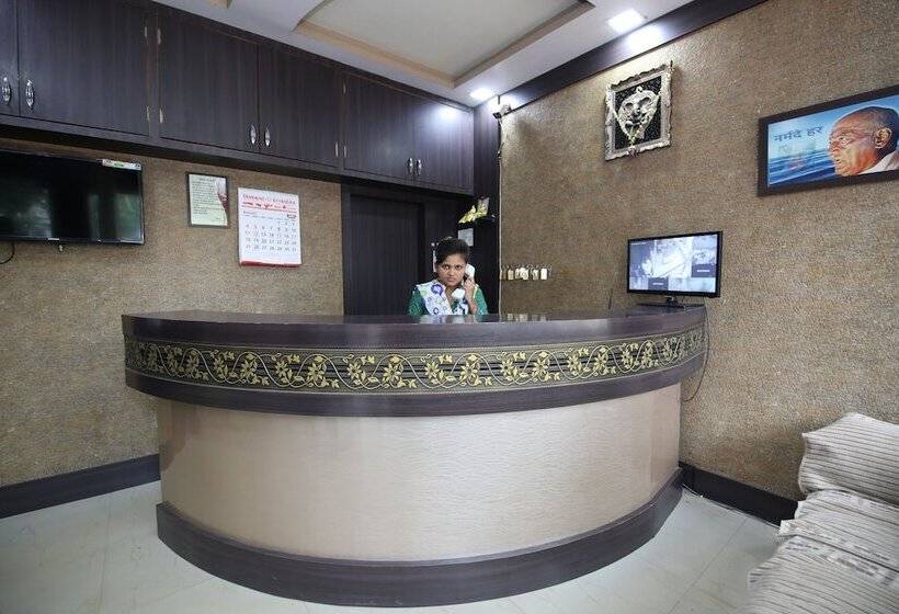 בית מלון כפרי Shree Uttam Palace Katni