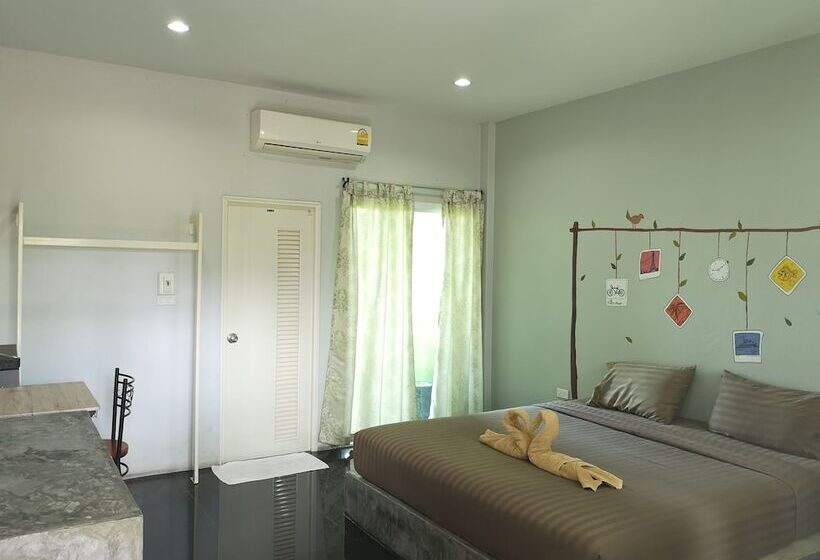 ホテル The Palm Village