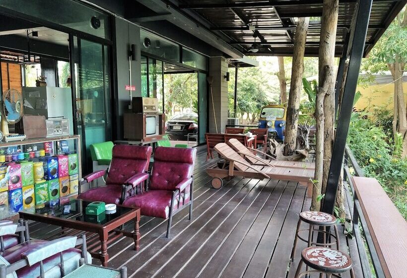 ホテル The Palm Village