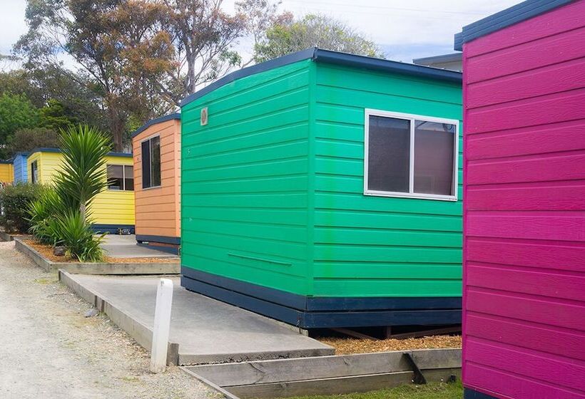 فندق The Waterwheel Beach Cabins   Caravan Park