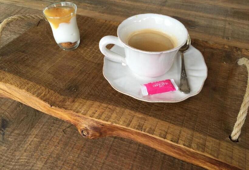 Le Mas Des Papillons Chambre D Hôtes B&b