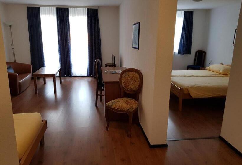 Motel & Aparthotel Brüggli