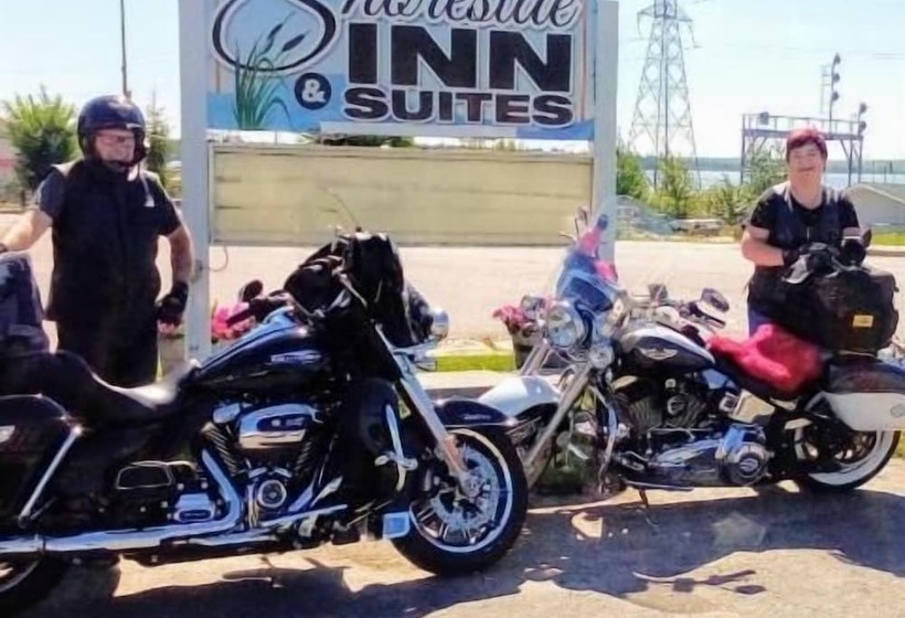 فندق على الطريق Shoreside Inn & Suites