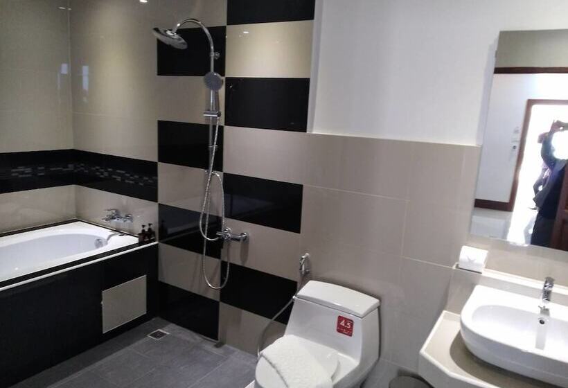 Nonghan Grand Hotel And Resort