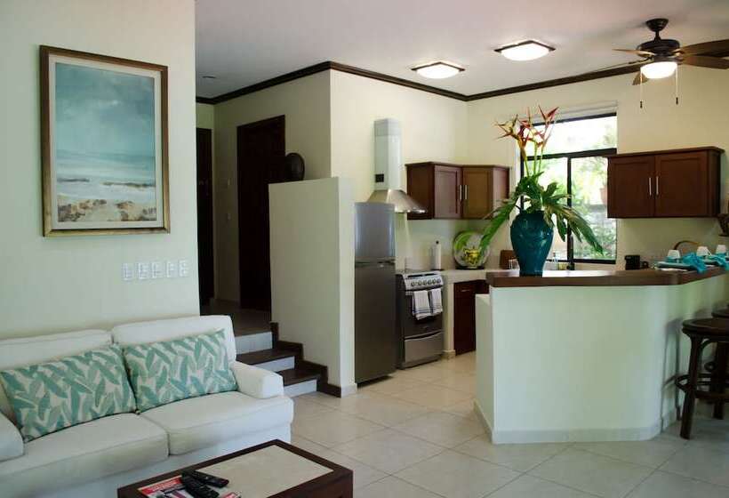 Paraiso Escondido Hotel Villas & Resort