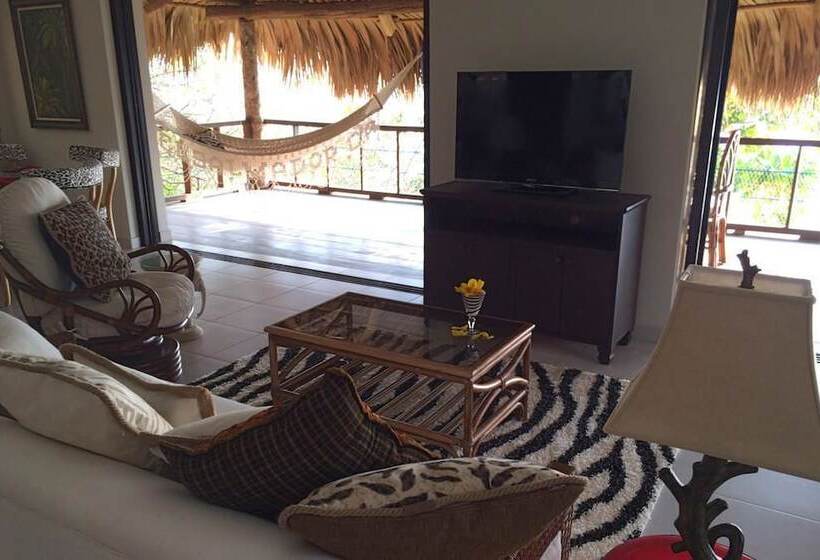 Paraiso Escondido Hotel Villas & Resort