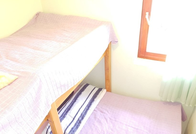 Peaceful Cottage In Stikada With Garden