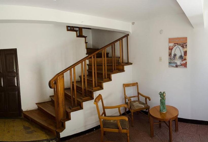 بنسيون Centro Vacacional Huaychulo