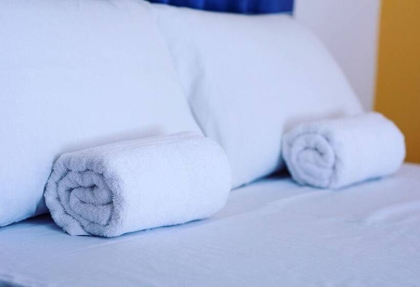 بنسيون Ceylon Saradiel Home Stay