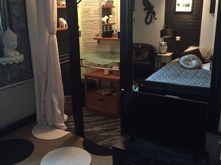 펜션 Chambres D Hôtes La Fougereuse