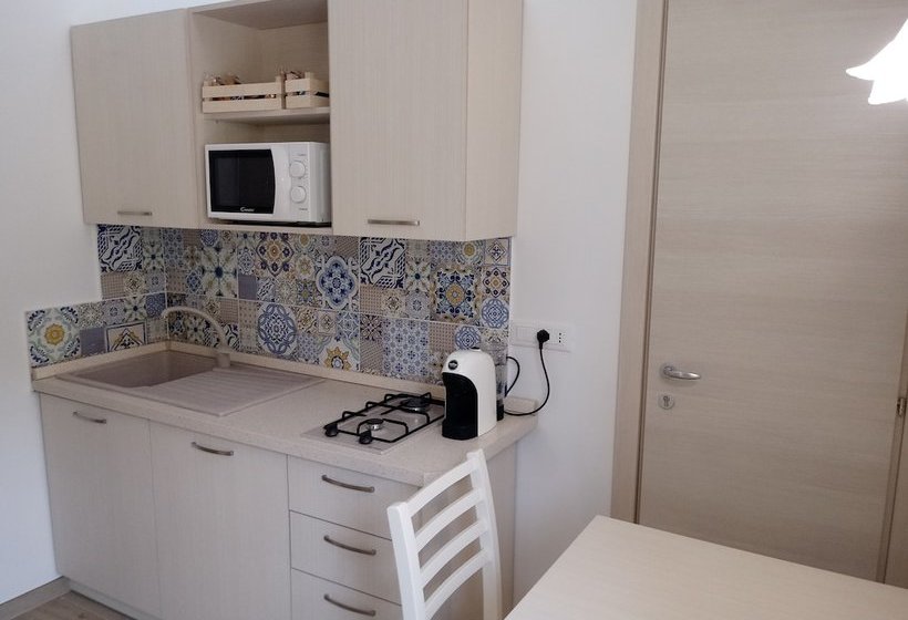 פנסיון Lemons & Sun Apartment