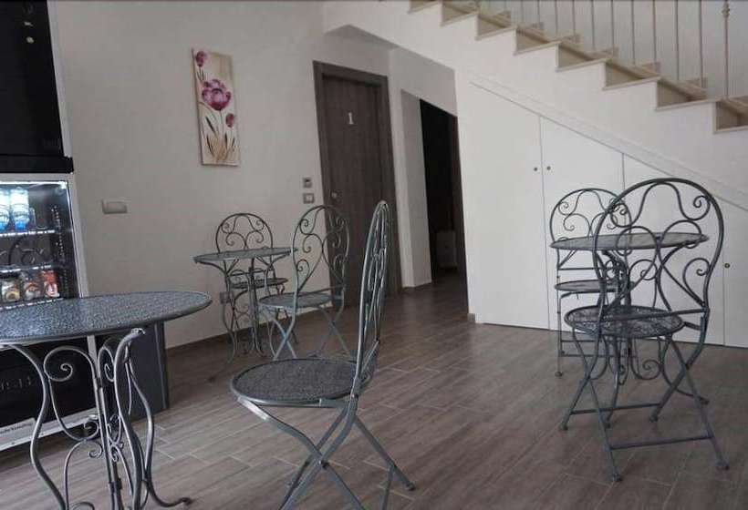 פנסיון Lvresidence Roccelletta