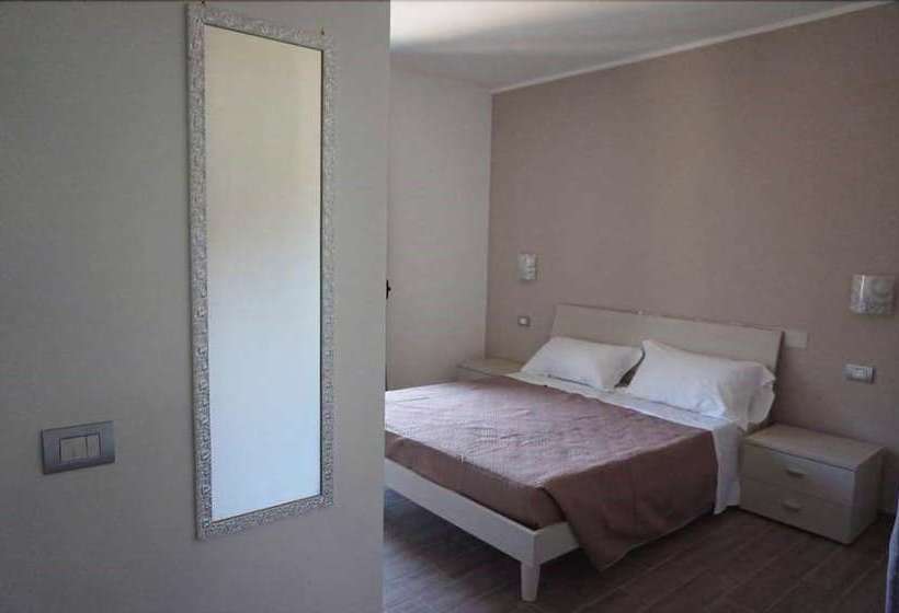 פנסיון Lvresidence Roccelletta