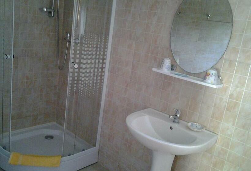 פנסיון Vilele Brise De Mer