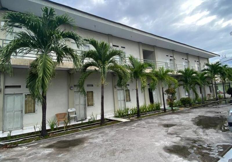 פנסיון Wisma Adhyaksa 2