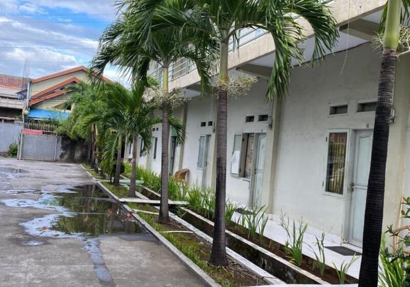 פנסיון Wisma Adhyaksa 2