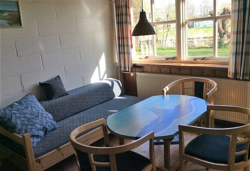 リゾートホテル Recreatiebedrijf De Koevoet