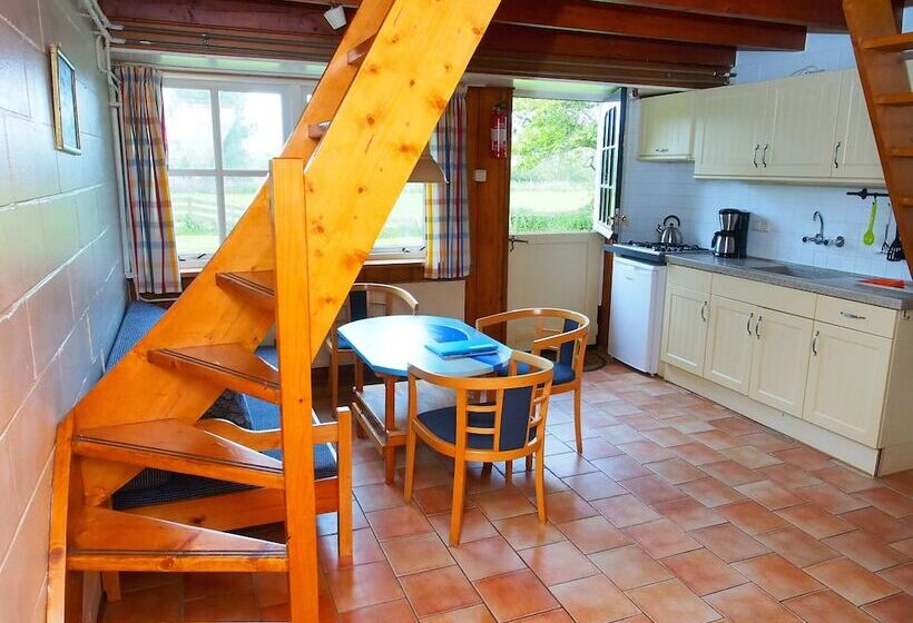 リゾートホテル Recreatiebedrijf De Koevoet